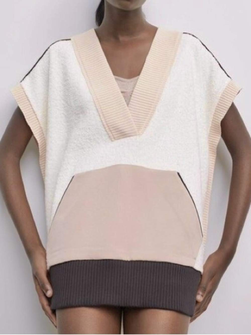 ZARA Contrast Oversized Vest in Cream/Beige/Black Combo